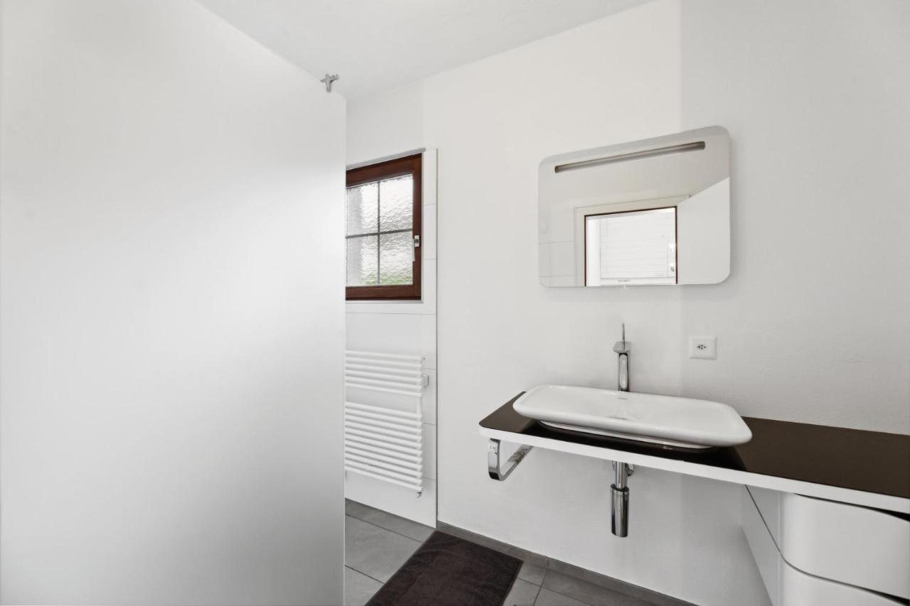 Sonniges Apartment Mit Traumhaftem Bergblick Бухс Екстериор снимка